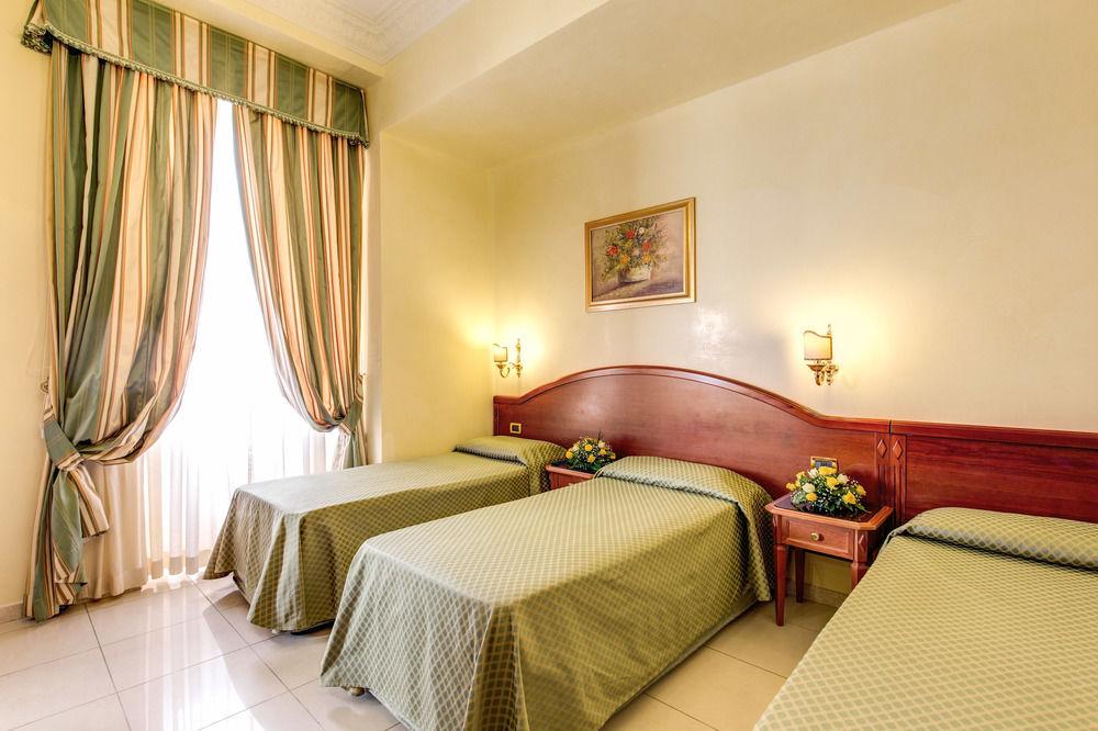 רומא Hotel Contilia מראה חיצוני תמונה