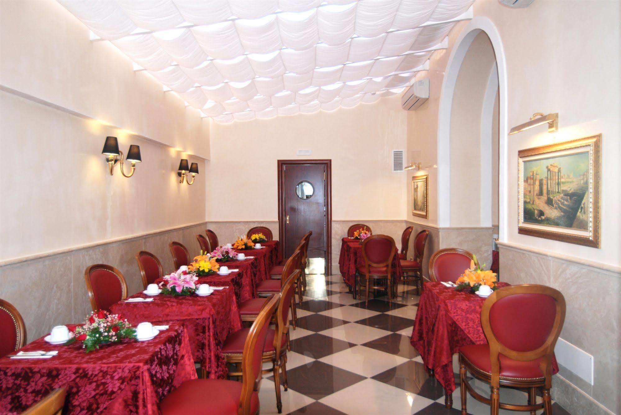 רומא Hotel Contilia מראה חיצוני תמונה