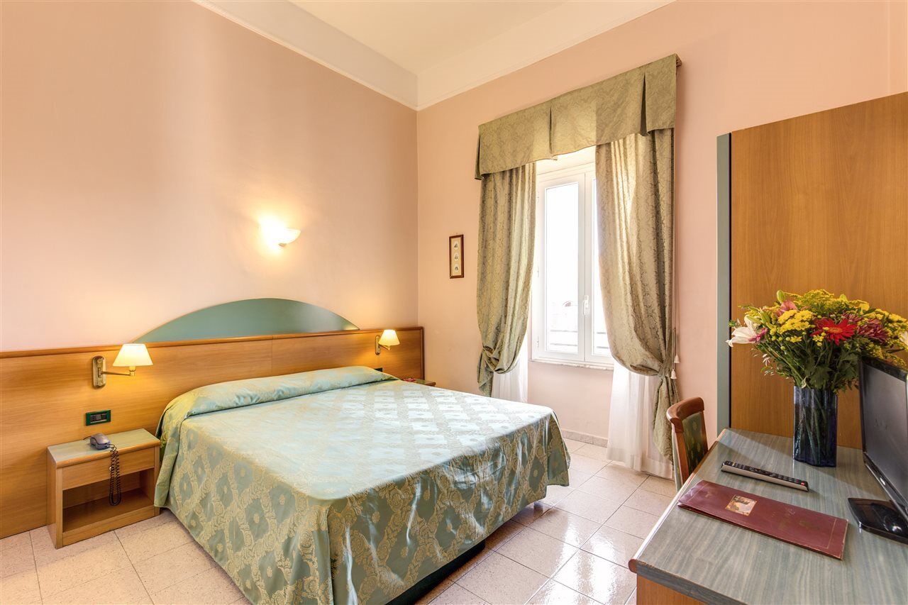 רומא Hotel Contilia מראה חיצוני תמונה