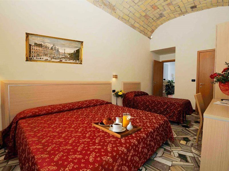 רומא Hotel Contilia מראה חיצוני תמונה